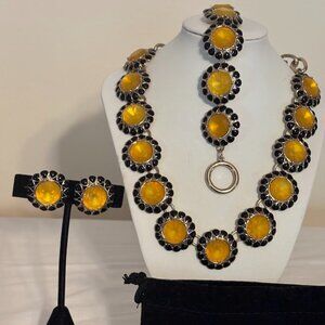 LIZ CLAIBORNE Yellow/Black Necklace (19"), Bracelet (7.5"), Earrings with Pouch